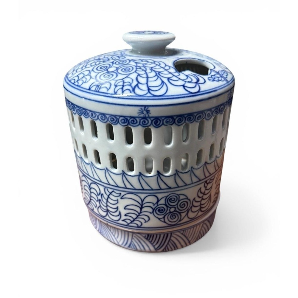 Chinese Blue White Antique / Vintage Reticulated Lantern Candlestick Holder‎